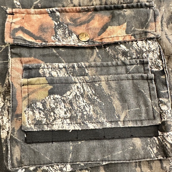 Cabela's Camouflage Military Field Vest - Picture 2 of 12